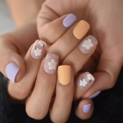 Pretty Floral Press on Nails