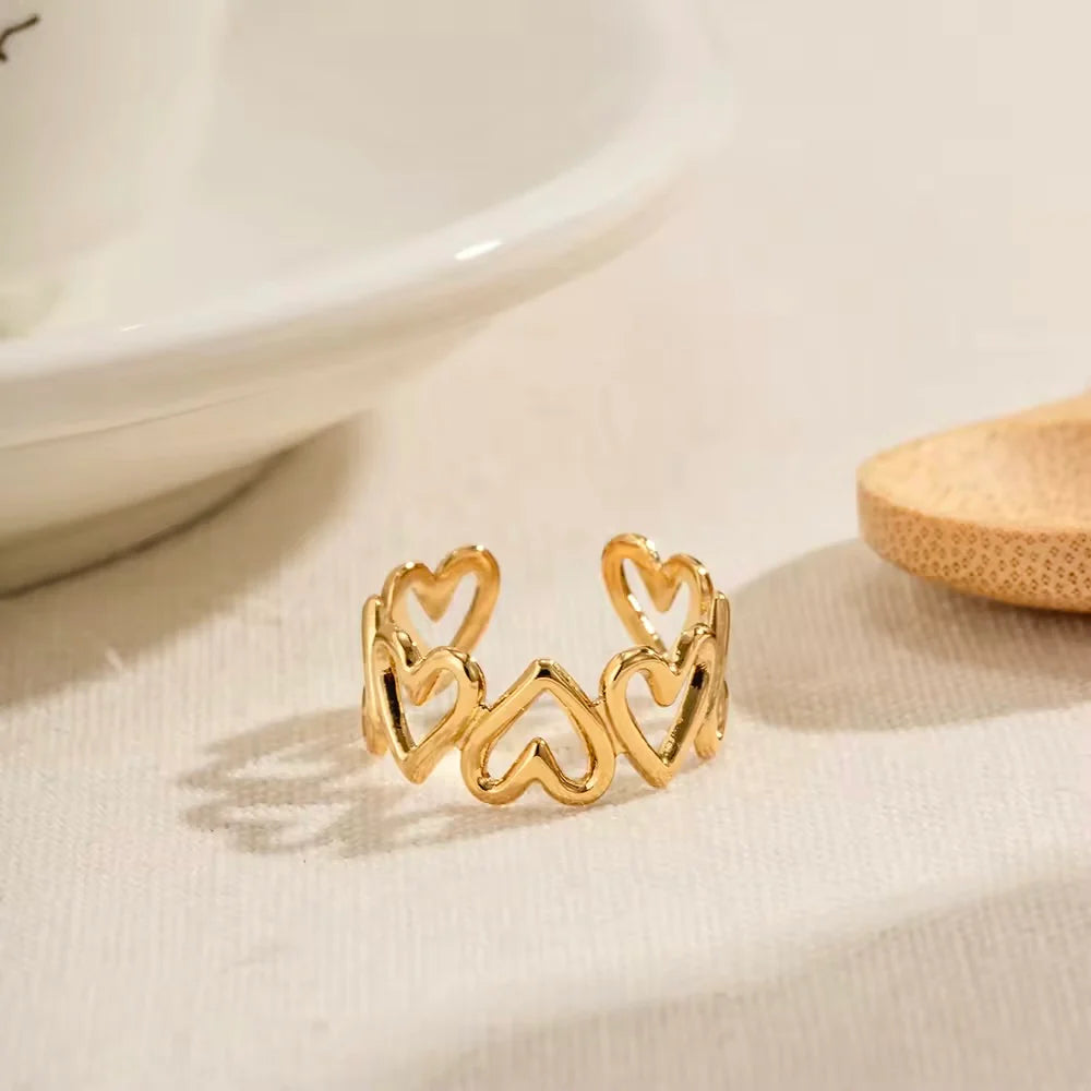 Heart Loop 18k Gold Plated Band Ring