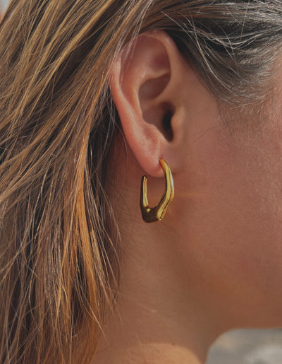 Evara Hoop Earrings