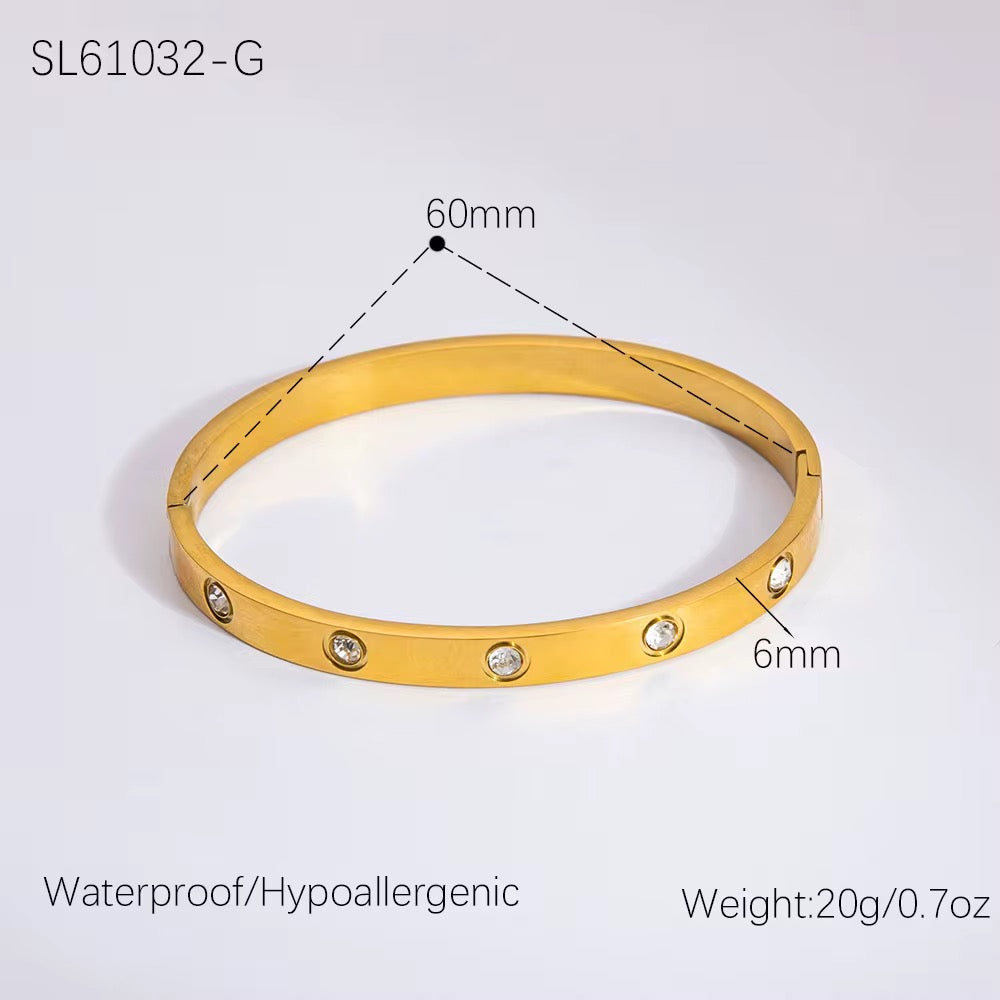 Ananda 18K Gold Plated Bangle (Open Clasp)