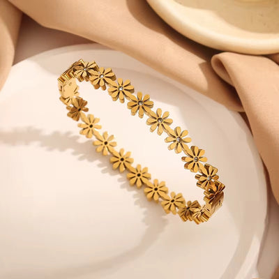 Vasanti 18k Gold Plated Bangle (Open Clasp)
