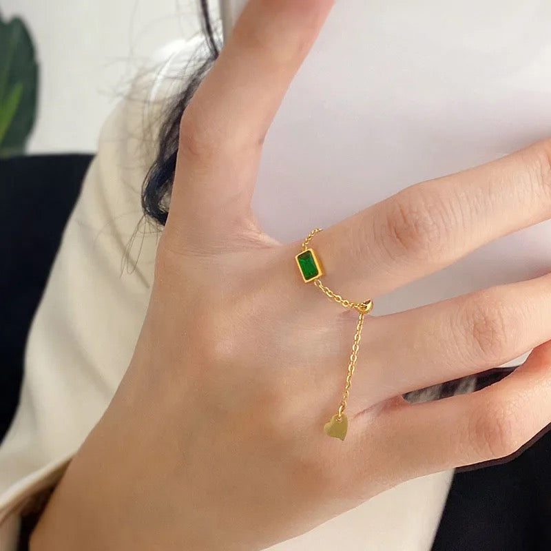Fernia 18k Gold Plated Chain Ring